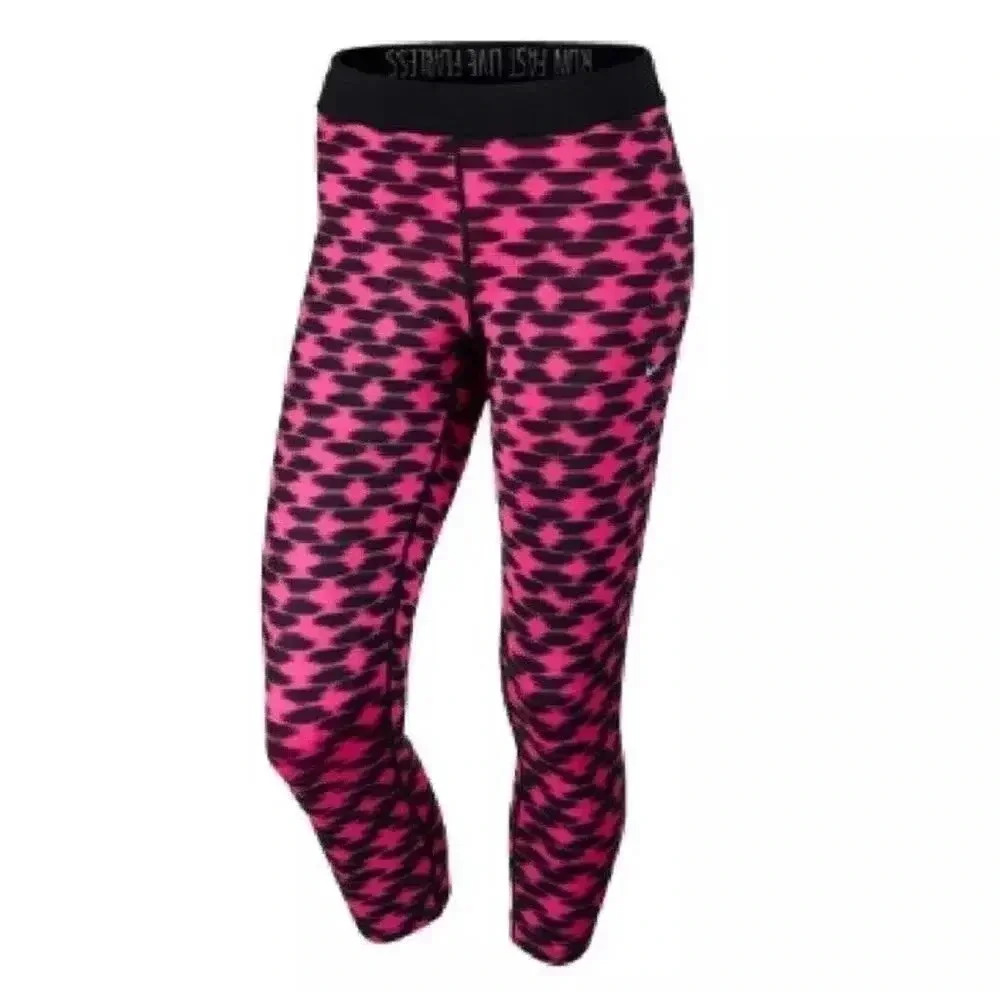 Nike Pink & Black "Run Fast Live Fearless" Camo‎ Capri Leggings Size Small